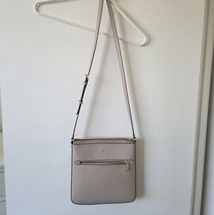 Kate Spade Taupe Pebbled Leather Crossbody Bag